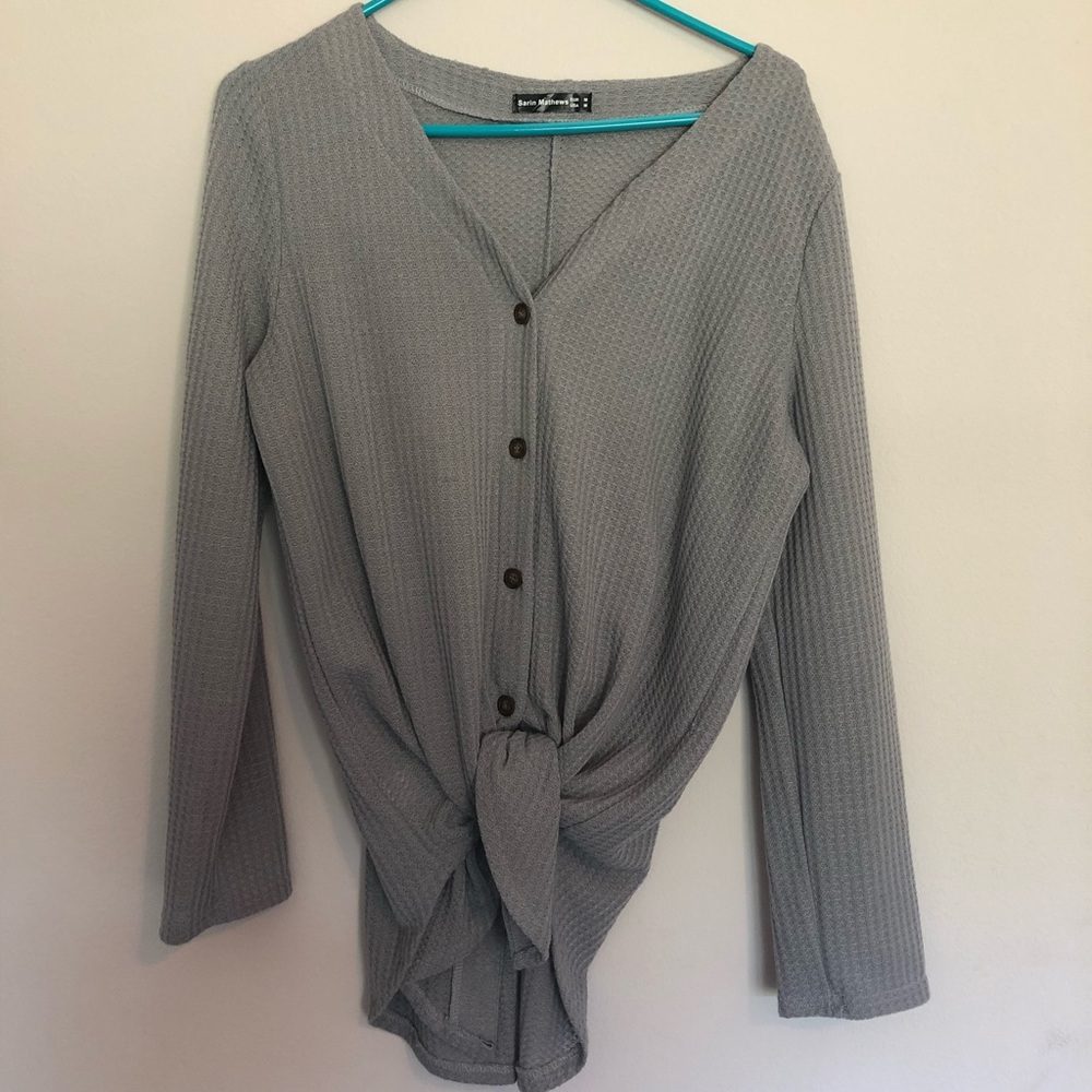 Gray long sleeve tie top